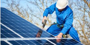 Installation Maintenance Panneaux Solaires Photovoltaïques à Plonevez-du-Faou